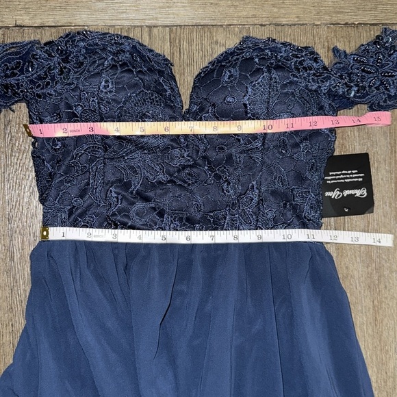 Soieblu Off Shoulder Sweetheart Neckline Dress Maxi Dress - Picture 12 of 13